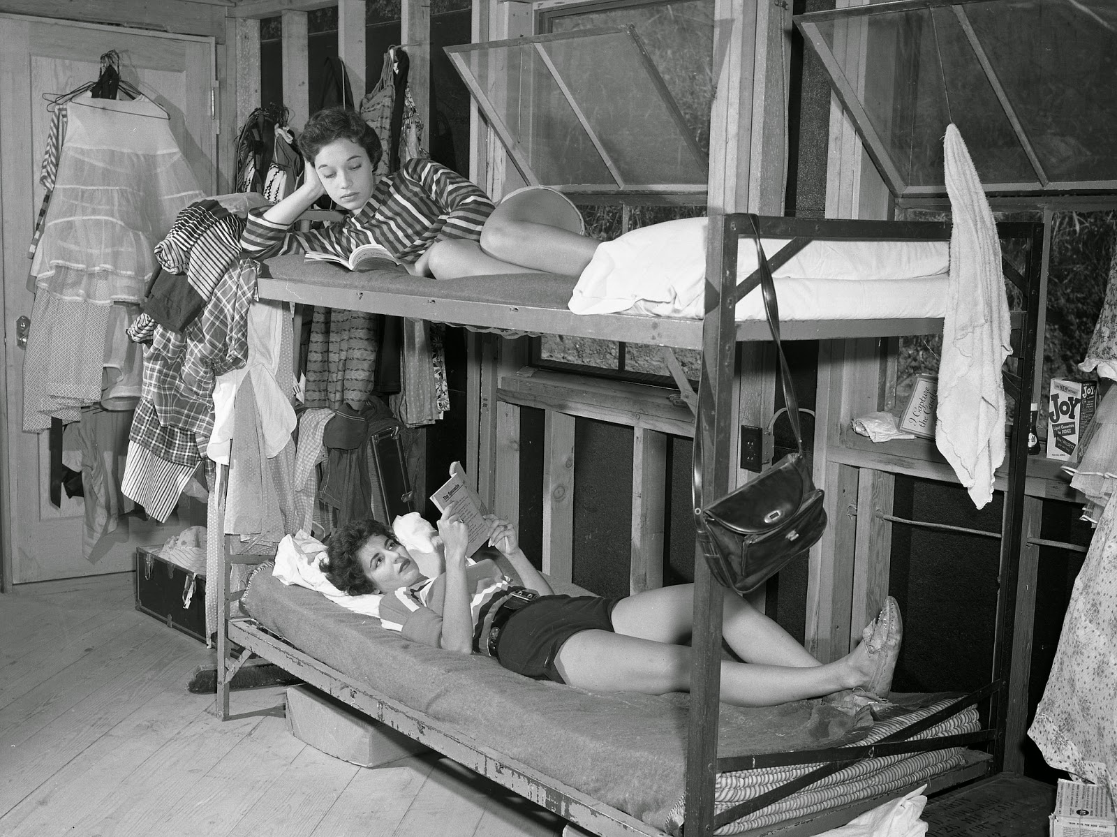 cabinlifecirca1955