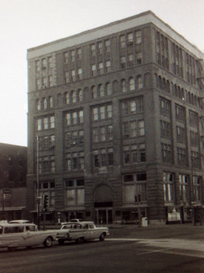 omaha-loan-building